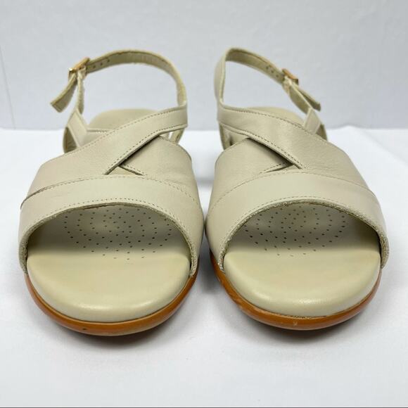 SAS | 7.5AA Caress Bone Cross Strap Wedge Sandals - Picture 3 of 15